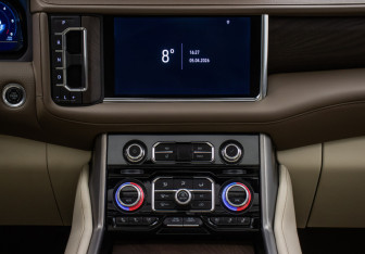 Подержанный автомобиль GMC Yukon 2023 года (13 фото)