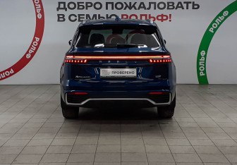 Подержанный автомобиль Geely Monjaro 2024 года (5 фото)