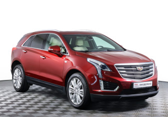 Подержанный автомобиль Cadillac XT5 2017 года (3 фото)