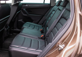 Подержанный автомобиль Volkswagen Tiguan 2019 года (11 фото)
