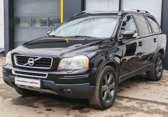 Подержанный автомобиль Volvo XC90 2010 года (1 фото)