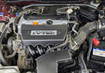 Подержанный автомобиль Honda Crosstour 2014 года (9 фото)