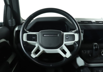 Подержанный автомобиль Land Rover Defender Suv 2020 года (18 фото)