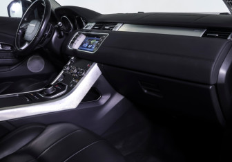 Подержанный автомобиль Land Rover Range Rover Evoque 2017 года (10 фото)