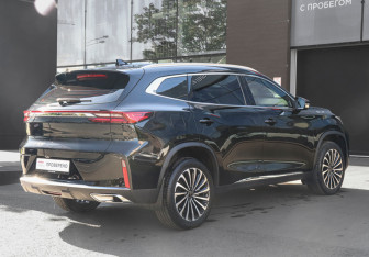 Подержанный автомобиль Exeed TXL 2023 года (5 фото)