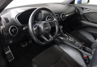 Подержанный автомобиль Audi TT Coupe 2018 года (10 фото)