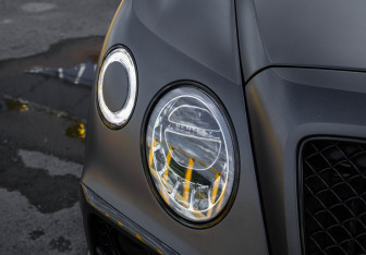 Подержанный автомобиль Bentley Bentayga 2016 года (18 фото)
