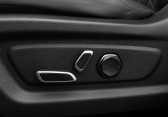 Подержанный автомобиль Changan UNI-K 2023 года (26 фото)