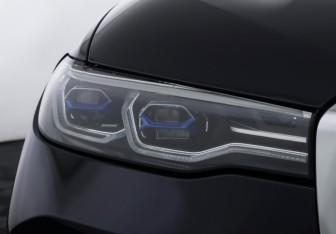Подержанный автомобиль BMW X7 2019 года (28 фото)