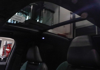 Подержанный автомобиль Geely Monjaro 2023 года (15 фото)