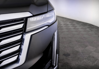 Подержанный автомобиль Cadillac Escalade Suv 2023 года (18 фото)