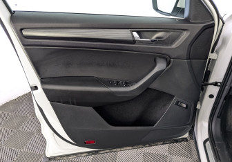 Подержанный автомобиль Skoda Kodiaq 2021 года (19 фото)