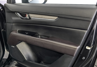 Подержанный автомобиль Mazda CX-5 2021 года (25 фото)