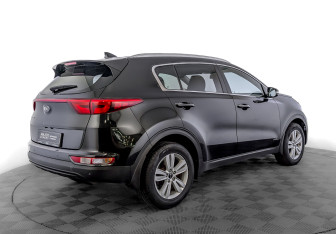 Подержанный автомобиль Kia Sportage 2018 года (5 фото)