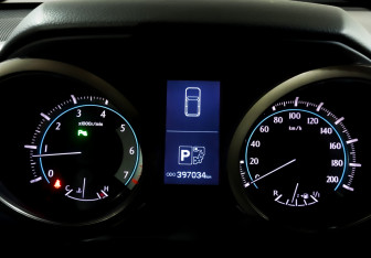 Подержанный автомобиль Toyota Land Cruiser Prado 2013 года (13 фото)