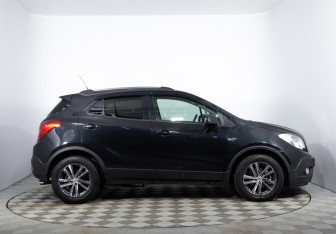 Подержанный автомобиль Opel Mokka 2014 года (4 фото)