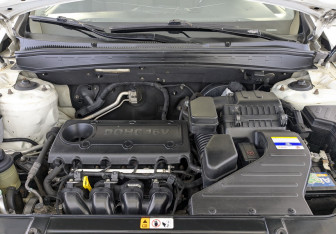 Подержанный автомобиль Hyundai Santa Fe 2012 года (9 фото)