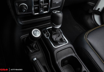 Новый Jeep Wrangler 2023 (13 фото)