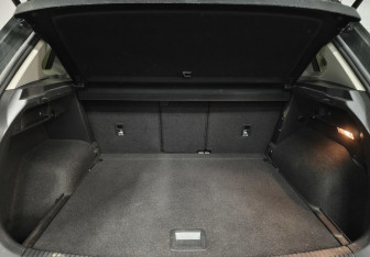 Подержанный автомобиль Volkswagen Tiguan 2021 года (9 фото)