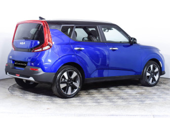 Подержанный автомобиль Kia Soul 2022 года (5 фото)