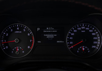 Подержанный автомобиль Kia K3 Hatchback 2021 года (11 фото)