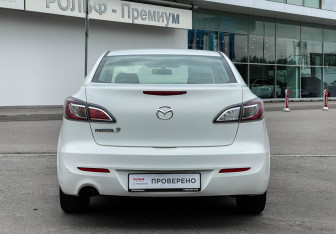 Подержанный автомобиль Mazda 3 Sedan 2012 года (6 фото)