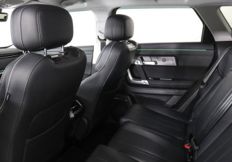 Подержанный автомобиль Jaecoo J7 2023 года (12 фото)