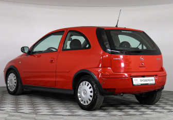 Подержанный автомобиль Opel Corsa 2006 года (7 фото)