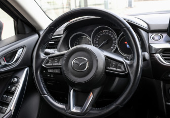 Подержанный автомобиль Mazda 6 Sedan 2017 года (18 фото)