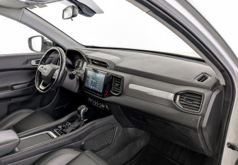 Подержанный автомобиль Chery Tiggo 4 2022 года (11 фото)