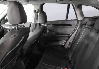 Подержанный автомобиль BMW X1 2019 года (14 фото)