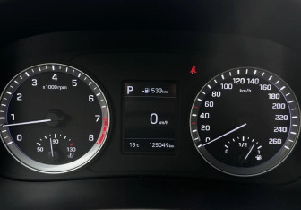 Подержанный автомобиль Hyundai Sonata 2017 года (13 фото)