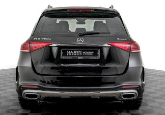 Подержанный автомобиль Mercedes-Benz GLE 2021 года (6 фото)