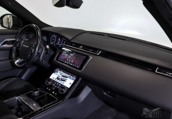 Подержанный автомобиль Land Rover Range Rover Velar 2018 года (17 фото)