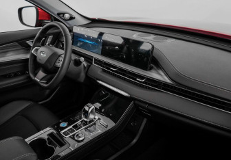 Подержанный автомобиль Chery Tiggo 8 Pro Max 2023 года (10 фото)