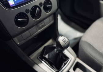 Подержанный автомобиль Ford Focus Wagon 2011 года (14 фото)