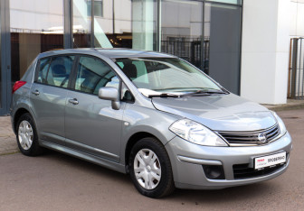 Подержанный автомобиль Nissan Tiida Hatchback 2013 года (3 фото)