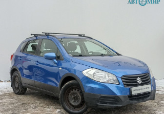 Подержанный автомобиль Suzuki SX4 Hatchback 2014 года (3 фото)