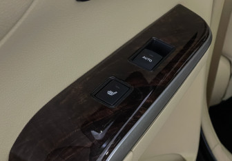 Подержанный автомобиль Toyota Camry Sedan 2016 года (17 фото)