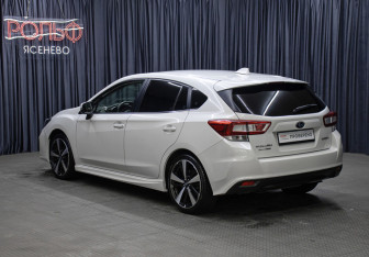 Подержанный автомобиль Subaru Impreza Sedan 2019 года (7 фото)