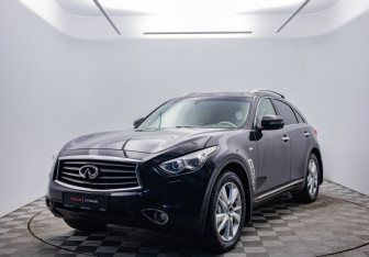 Подержанный автомобиль Infiniti QX70 2013 года (1 фото)