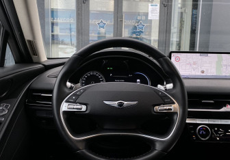 Подержанный автомобиль Genesis G80 2021 года (15 фото)