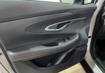 Подержанный автомобиль Changan UNI-T 2024 года (19 фото)