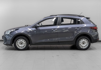 Подержанный автомобиль Kia Rio Hatchback 2021 года (8 фото)