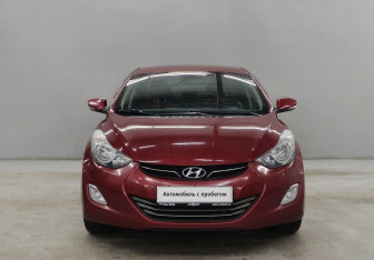 Подержанный автомобиль Hyundai Elantra Sedan 2011 года (2 фото)