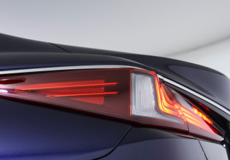 Подержанный автомобиль Lexus ES 2020 года (24 фото)