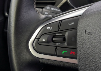 Подержанный автомобиль Geely Atlas Pro 2023 года (30 фото)