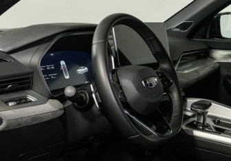Подержанный автомобиль Geely Preface 2023 года (13 фото)