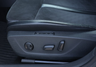 Подержанный автомобиль Skoda Octavia Liftback 2020 года (19 фото)