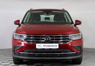 Подержанный автомобиль Volkswagen Tiguan 2021 года (2 фото)